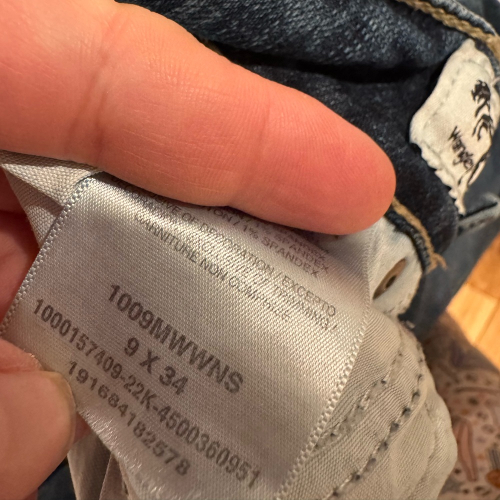 Wrangler Classic Blue Women's Jeans - Picture 4 of 6